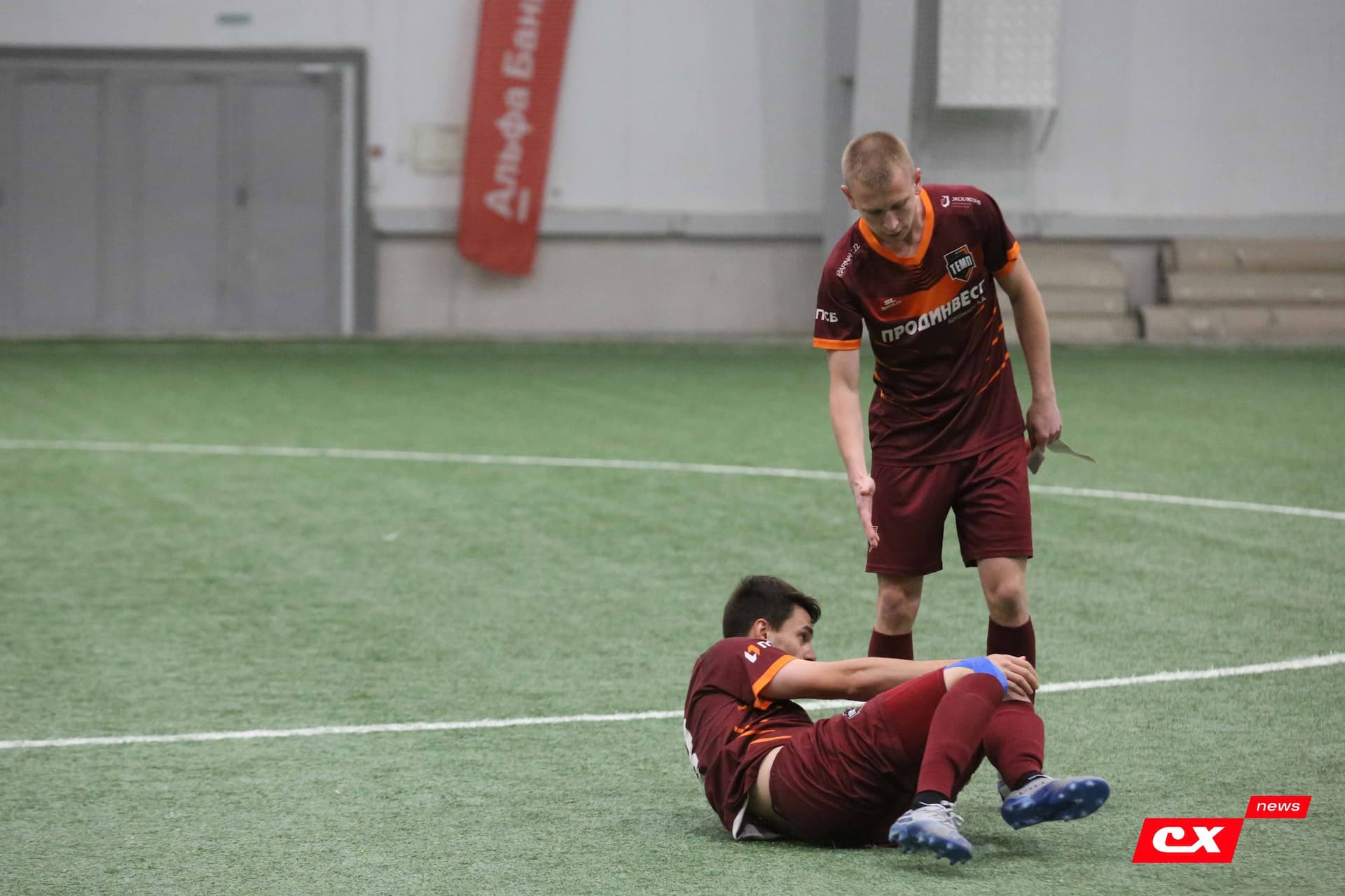 «Темп» 1:0 «Динамо-Барнаул-М». Третья лига. 05.10.2025. Александр Чёрный («Алтайский спорт»), Владимир Мартынов («CX News») — кадр 268