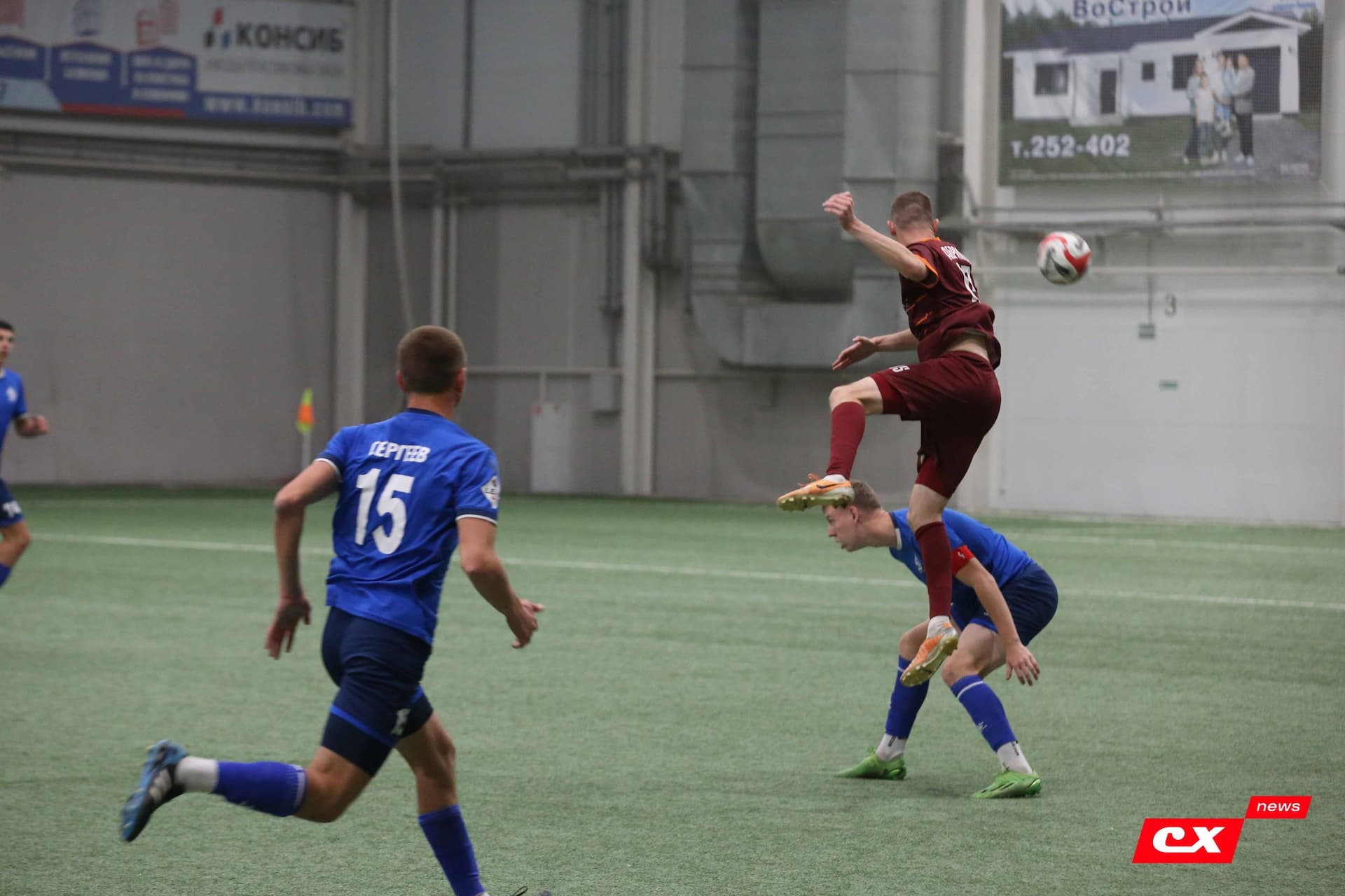 «Темп» 1:0 «Динамо-Барнаул-М». Третья лига. 05.10.2025. Александр Чёрный («Алтайский спорт»), Владимир Мартынов («CX News») — кадр 279