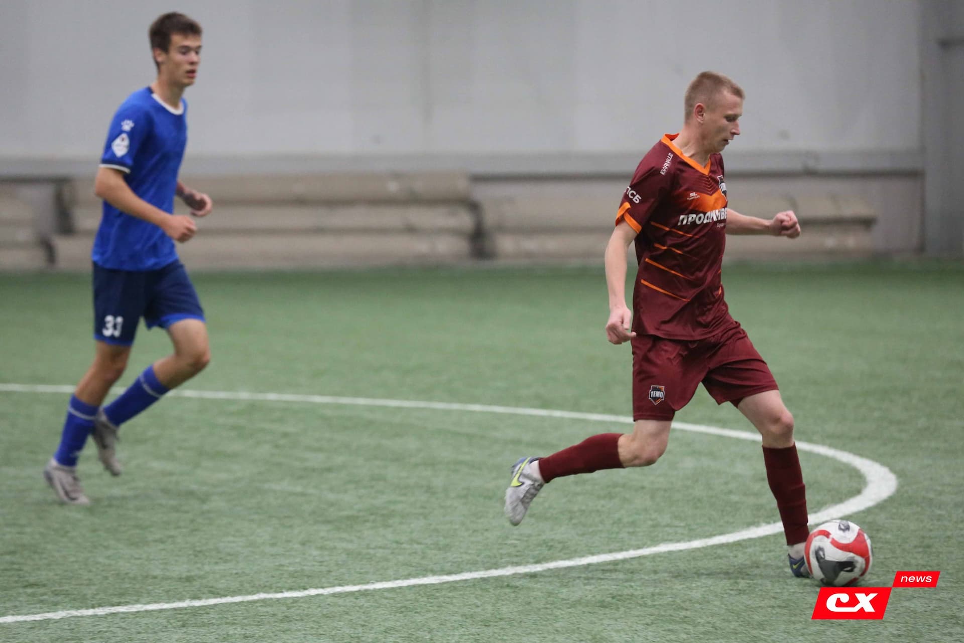 «Темп» 1:0 «Динамо-Барнаул-М». Третья лига. 05.10.2025. Александр Чёрный («Алтайский спорт»), Владимир Мартынов («CX News») — кадр 286