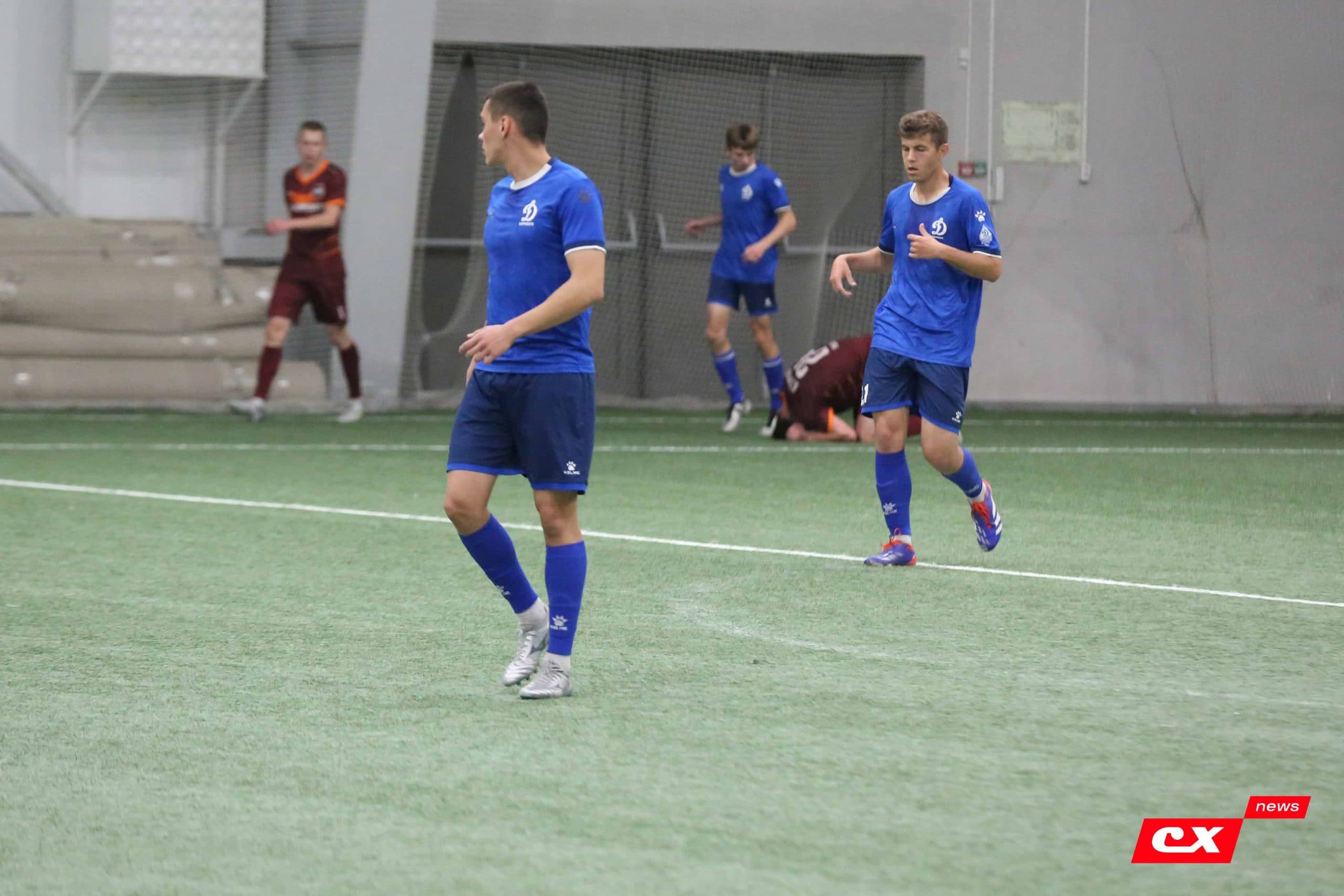 «Темп» 1:0 «Динамо-Барнаул-М». Третья лига. 05.10.2025. Александр Чёрный («Алтайский спорт»), Владимир Мартынов («CX News») — кадр 303