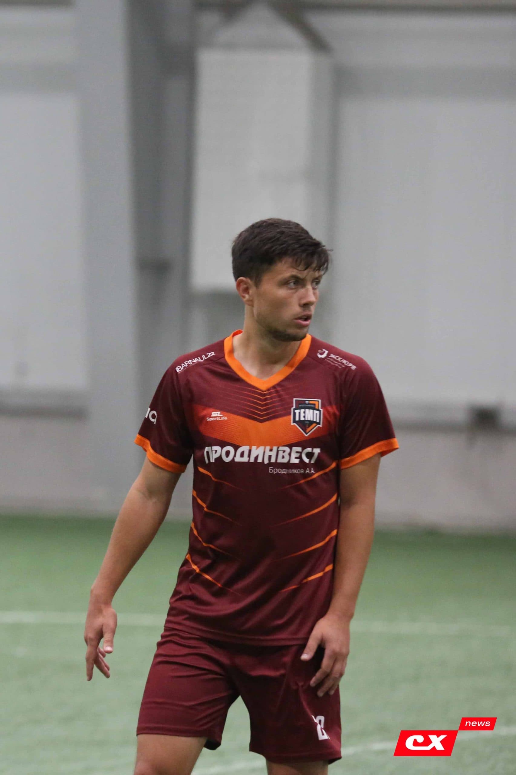 «Темп» 1:0 «Динамо-Барнаул-М». Третья лига. 05.10.2025. Александр Чёрный («Алтайский спорт»), Владимир Мартынов («CX News») — кадр 313