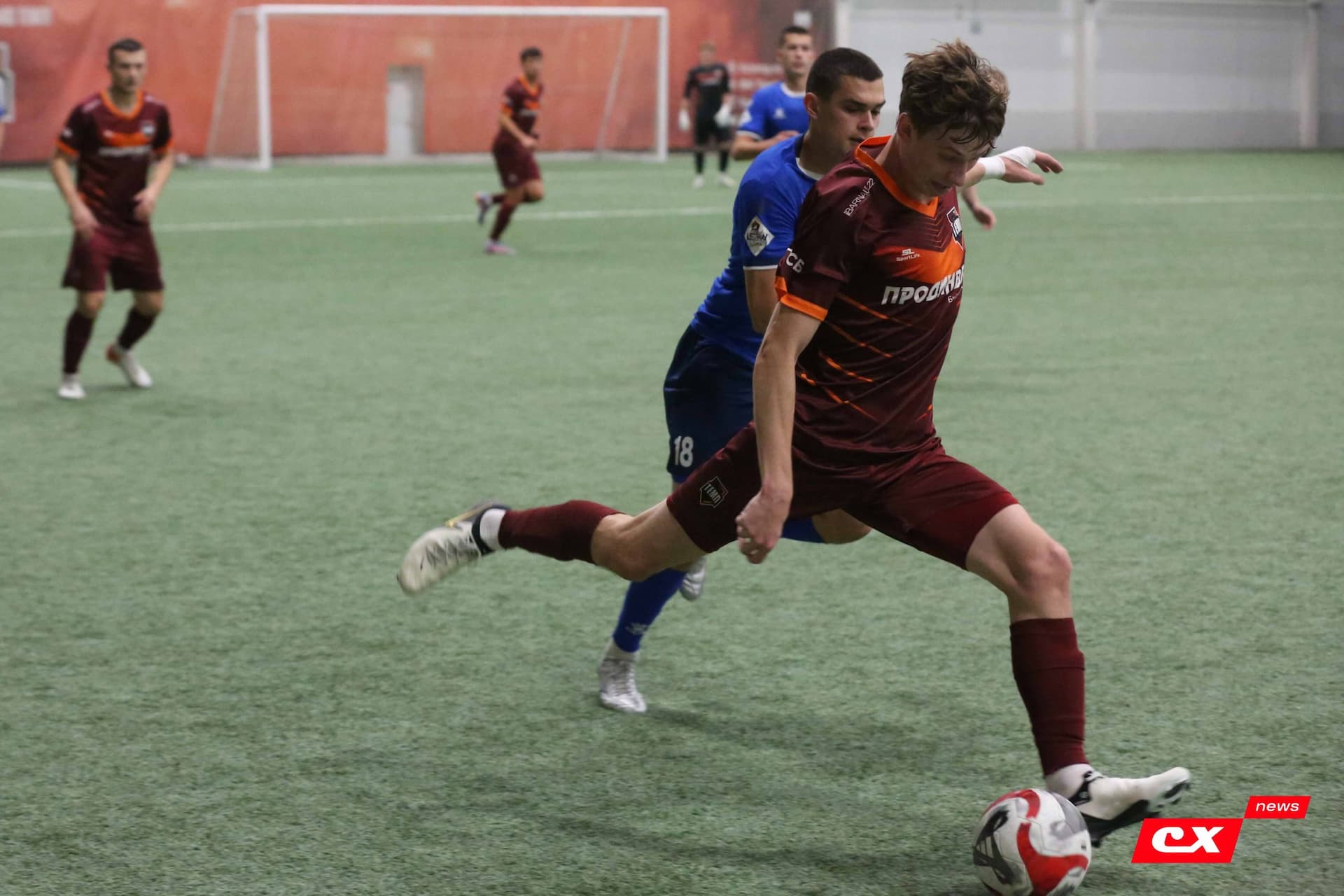 «Темп» 1:0 «Динамо-Барнаул-М». Третья лига. 05.10.2025. Александр Чёрный («Алтайский спорт»), Владимир Мартынов («CX News») — кадр 325