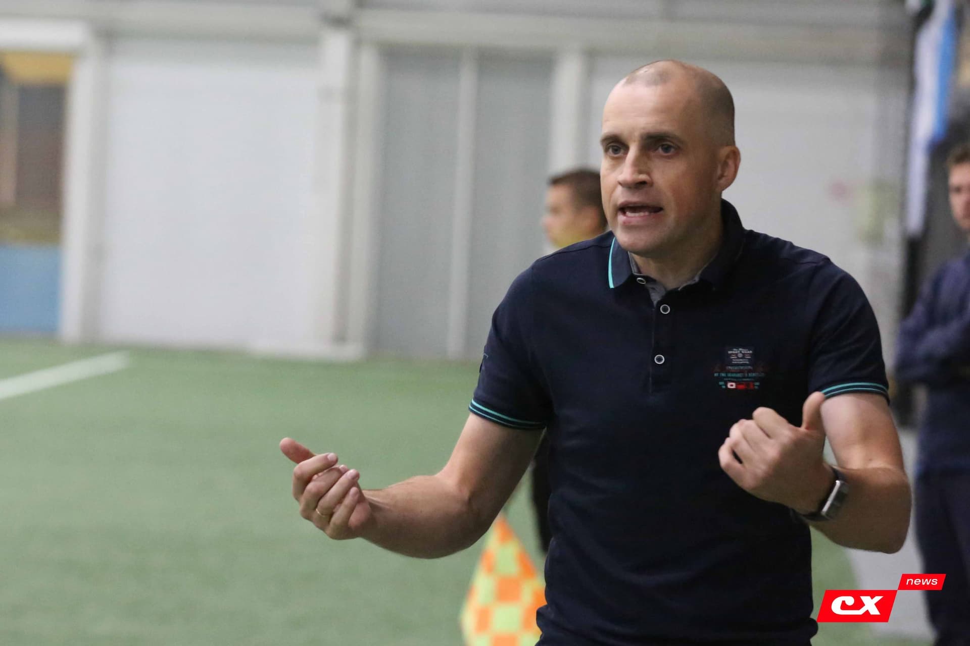 «Темп» 1:0 «Динамо-Барнаул-М». Третья лига. 05.10.2025. Александр Чёрный («Алтайский спорт»), Владимир Мартынов («CX News») — кадр 328