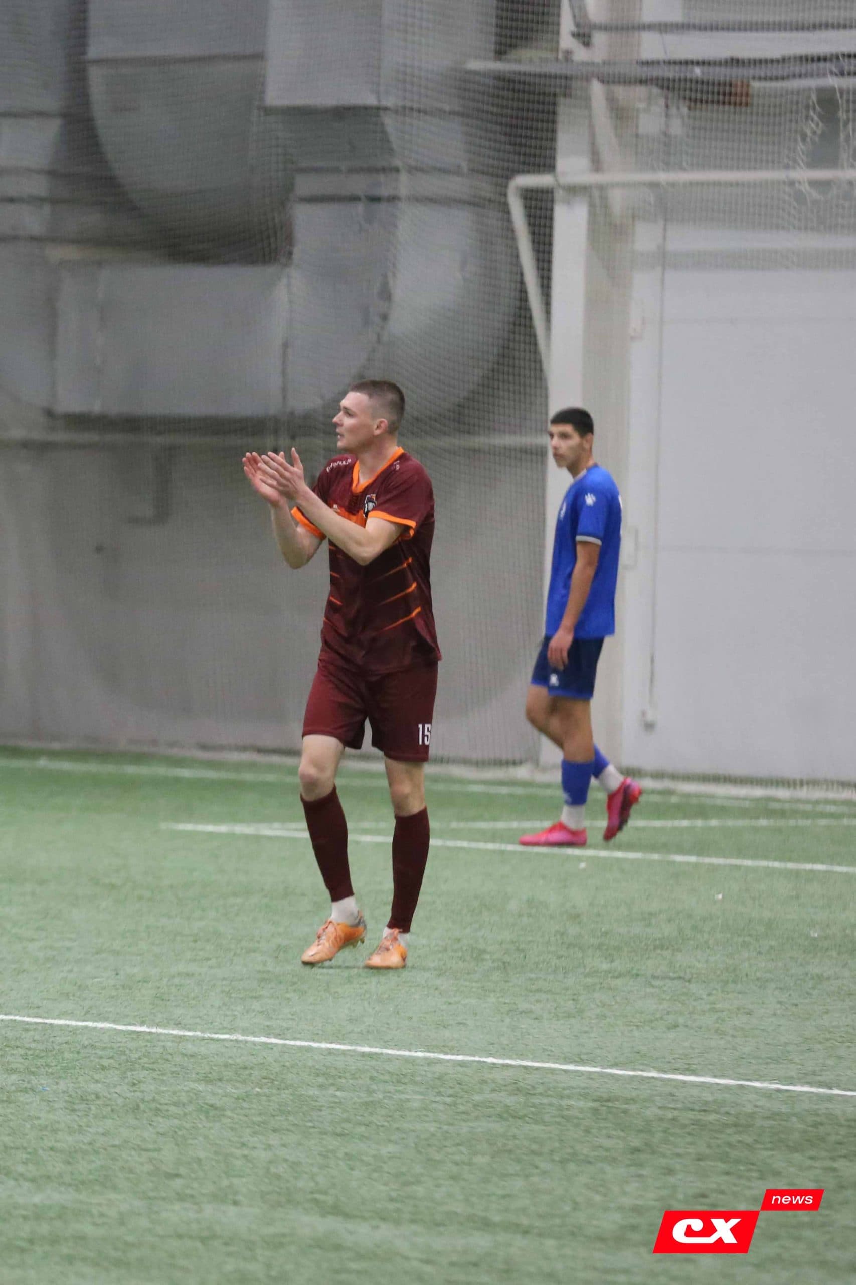 «Темп» 1:0 «Динамо-Барнаул-М». Третья лига. 05.10.2025. Александр Чёрный («Алтайский спорт»), Владимир Мартынов («CX News») — кадр 334