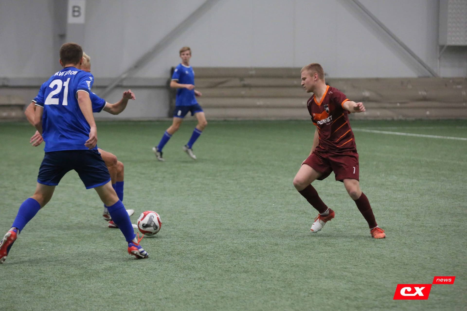 «Темп» 1:0 «Динамо-Барнаул-М». Третья лига. 05.10.2025. Александр Чёрный («Алтайский спорт»), Владимир Мартынов («CX News») — кадр 338