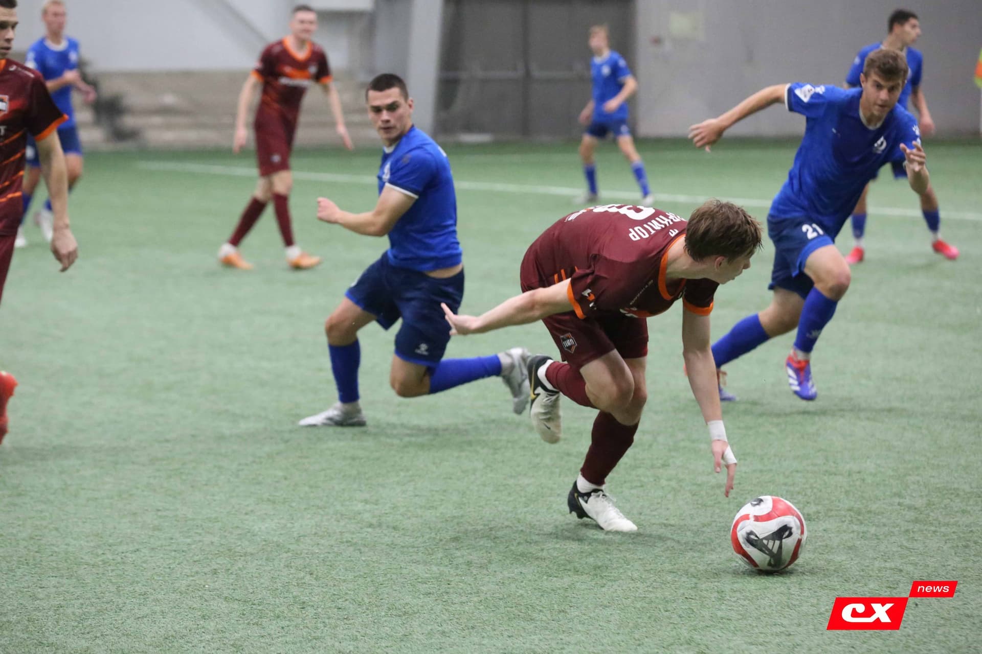 «Темп» 1:0 «Динамо-Барнаул-М». Третья лига. 05.10.2025. Александр Чёрный («Алтайский спорт»), Владимир Мартынов («CX News») — кадр 344