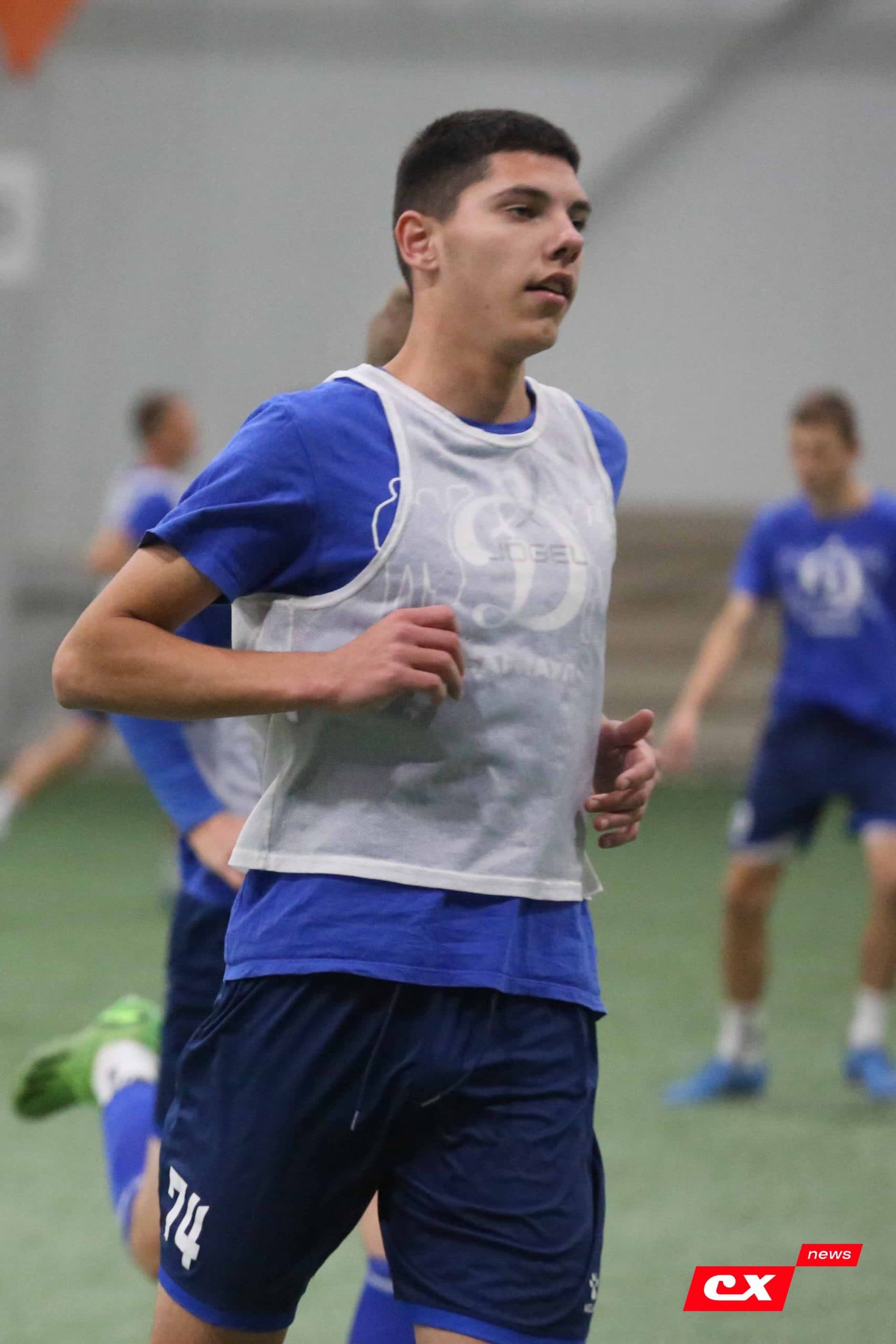 «Темп» 1:0 «Динамо-Барнаул-М». Третья лига. 05.10.2025. Александр Чёрный («Алтайский спорт»), Владимир Мартынов («CX News») — кадр 100