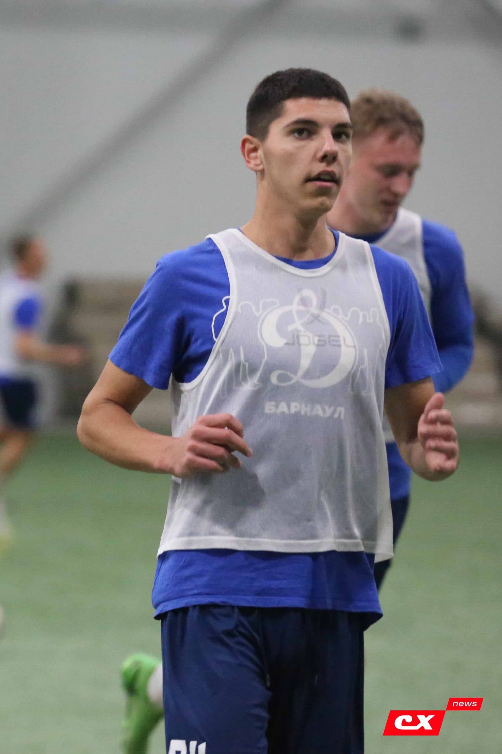 «Темп» 1:0 «Динамо-Барнаул-М». Третья лига. 05.10.2025. Александр Чёрный («Алтайский спорт»), Владимир Мартынов («CX News») — кадр 101