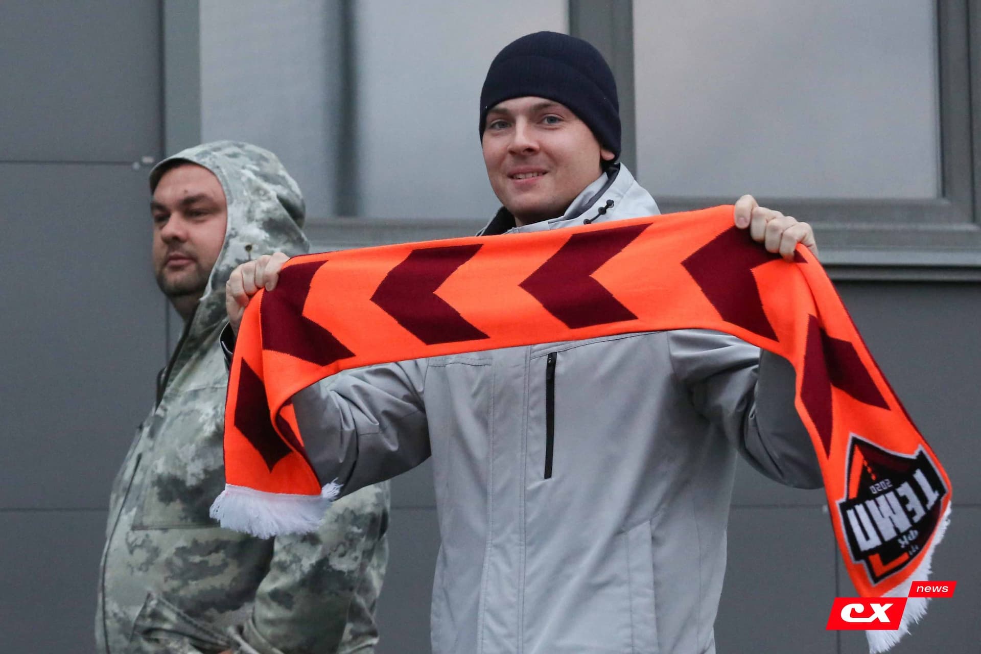 «Темп» 1:0 «Динамо-Барнаул-М». Третья лига. 05.10.2025. Александр Чёрный («Алтайский спорт»), Владимир Мартынов («CX News») — кадр 77