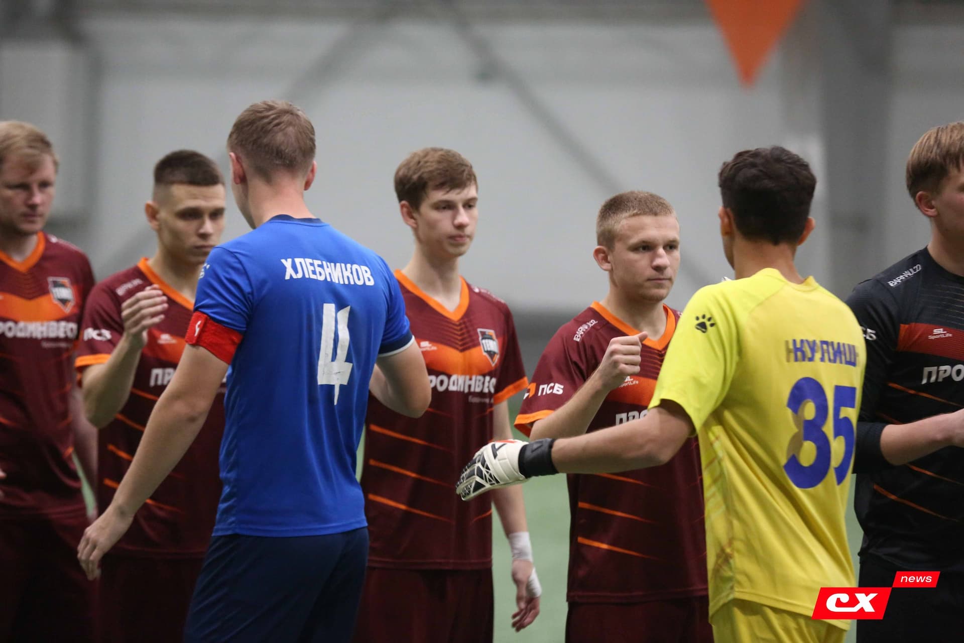 «Темп» 1:0 «Динамо-Барнаул-М». Третья лига. 05.10.2025. Александр Чёрный («Алтайский спорт»), Владимир Мартынов («CX News») — кадр 168