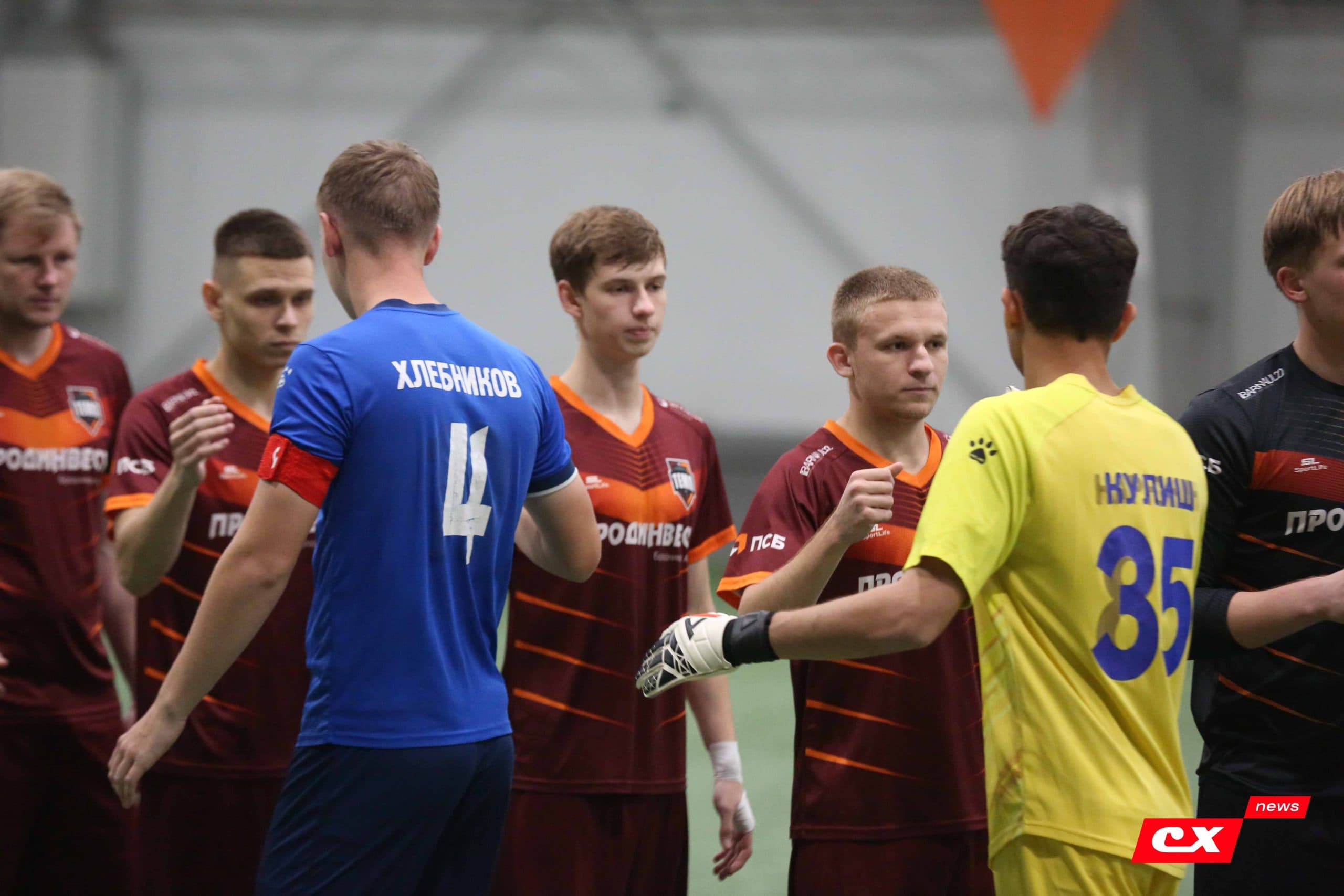 «Темп» 1:0 «Динамо-Барнаул-М». Третья лига. 05.10.2025. Александр Чёрный («Алтайский спорт»), Владимир Мартынов («CX News») — кадр 168