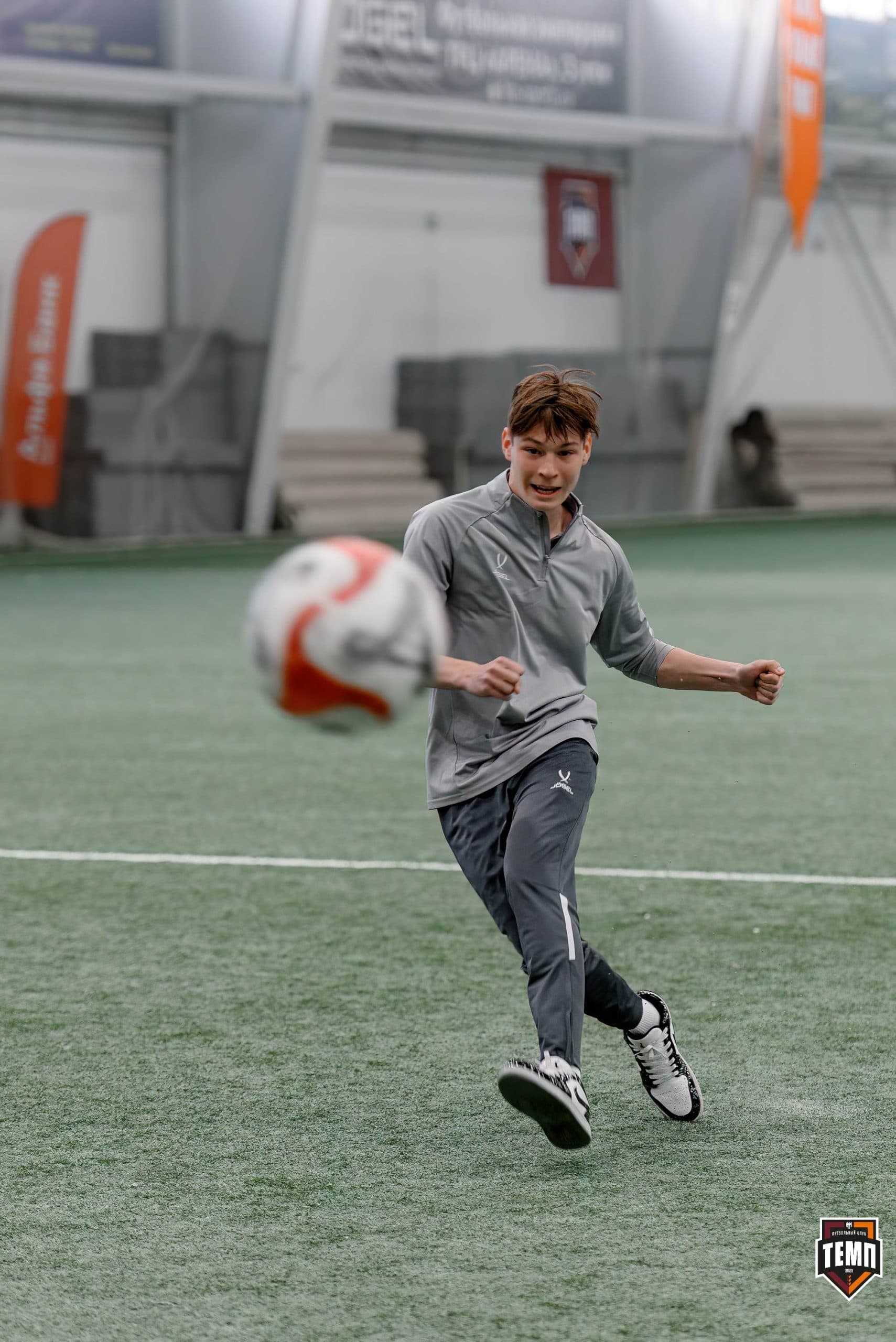 «Темп» 1:0 «Новокузнецк». Третья лига. 02.05.2025 — кадр 166