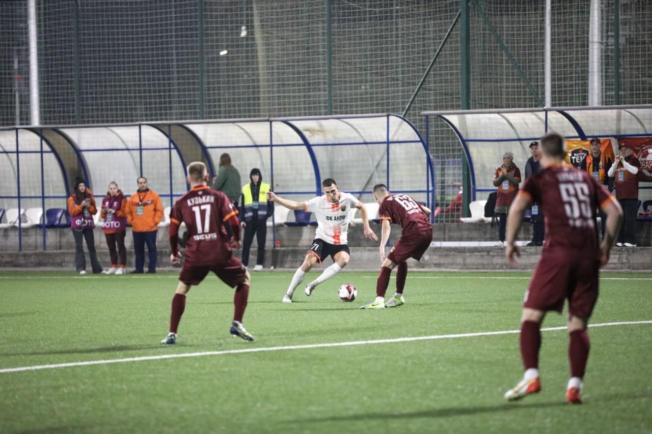 «Темп» 1:1 (5-4 пен.) «Анри». Финальный этап Третьей лиги. 08.11.2025. РФС — кадр 15