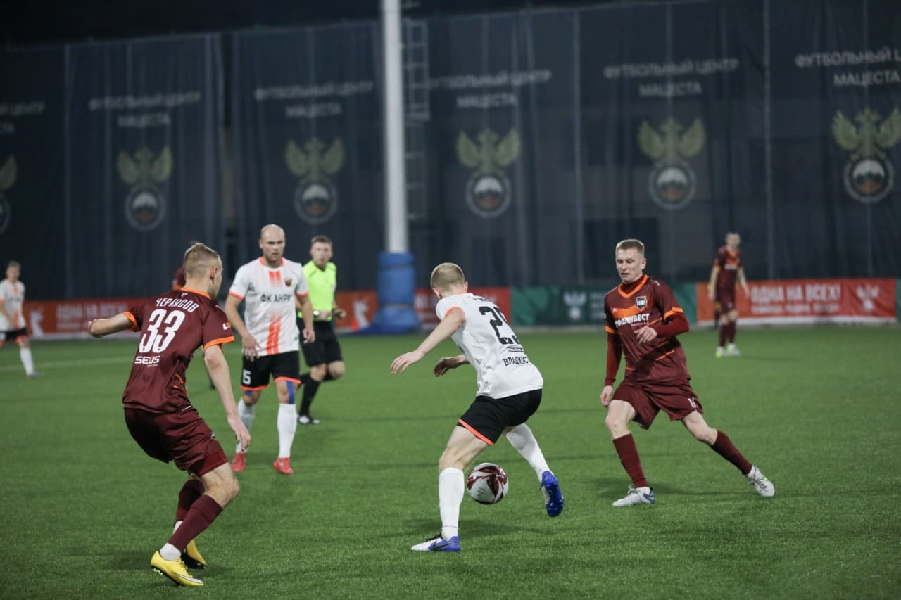 «Темп» 1:1 (5-4 пен.) «Анри». Финальный этап Третьей лиги. 08.11.2025. РФС — кадр 24