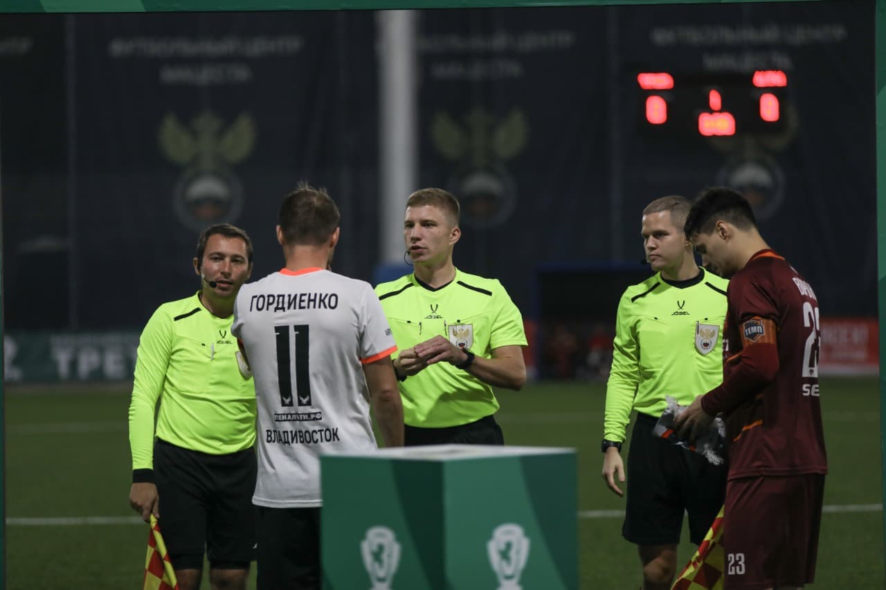 «Темп» 1:1 (5-4 пен.) «Анри». Финальный этап Третьей лиги. 08.11.2025. РФС — кадр 8