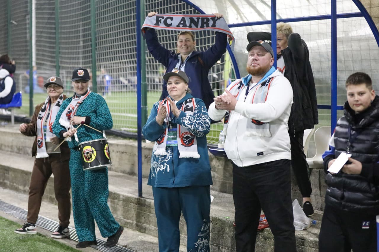 «Темп» 1:1 (5-4 пен.) «Анри». Финальный этап Третьей лиги. 08.11.2025. РФС — кадр 9