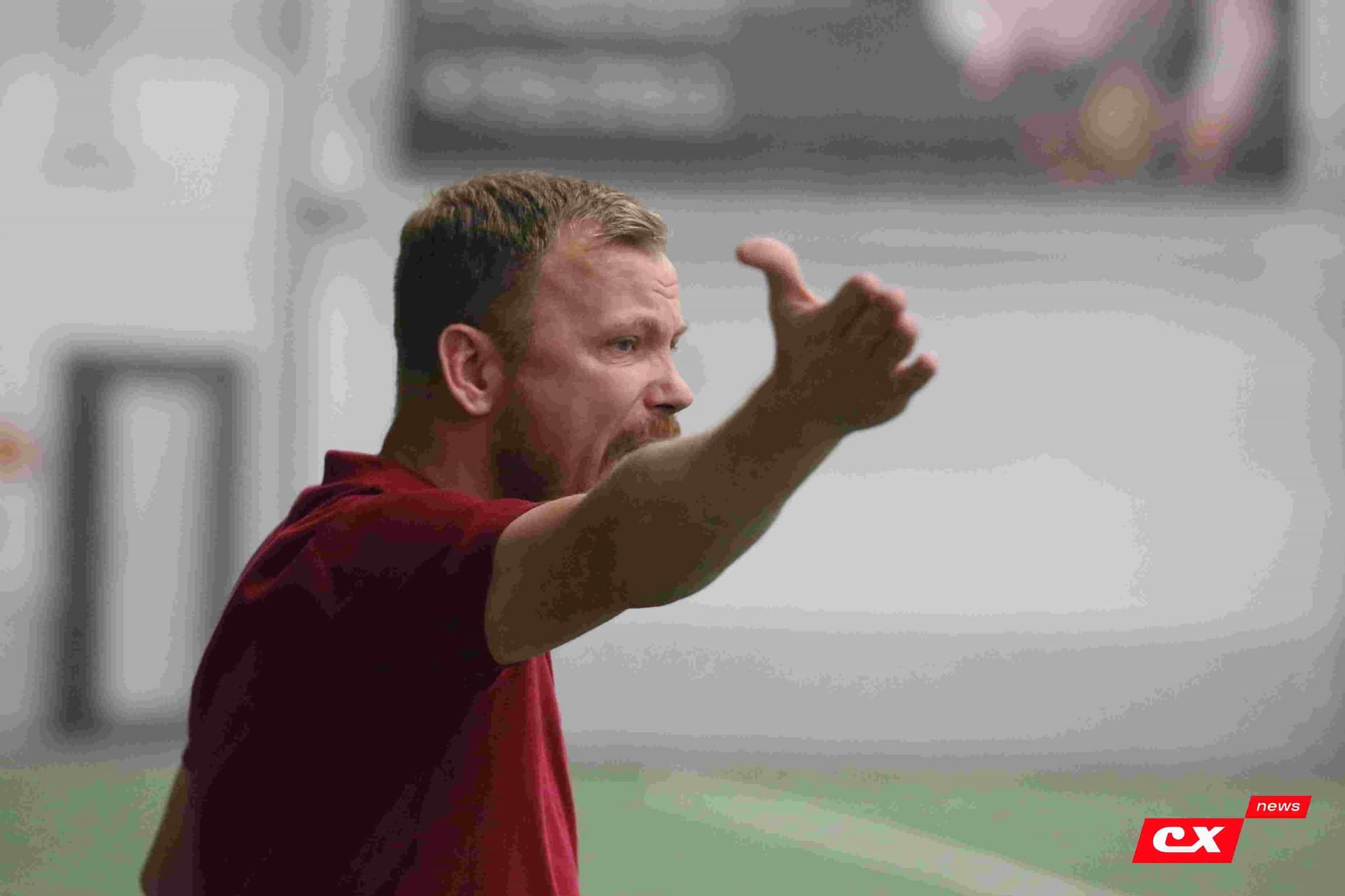 «Темп» 1:1 «КДВ». Третья лига. 26.09.2025. Владимир Мартынов («CX News») и Александр Чёрный («Алтайский спорт») — кадр 202