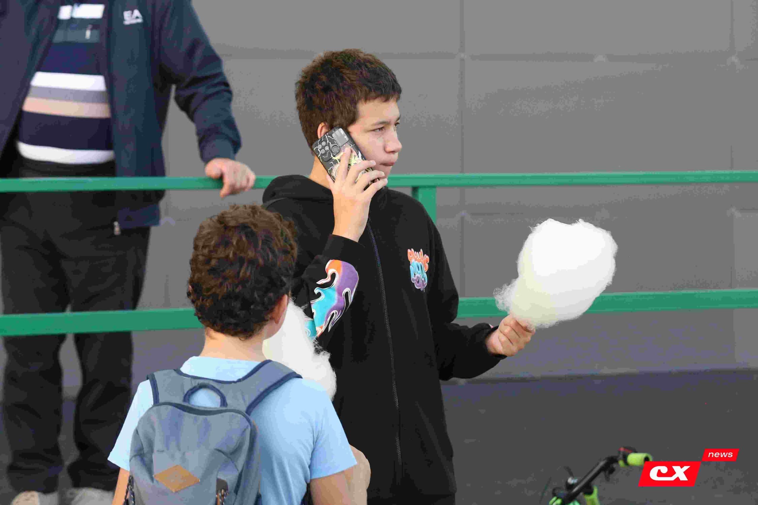 «Темп» 1:1 «КДВ». Третья лига. 26.09.2025. Владимир Мартынов («CX News») и Александр Чёрный («Алтайский спорт») — фото 5