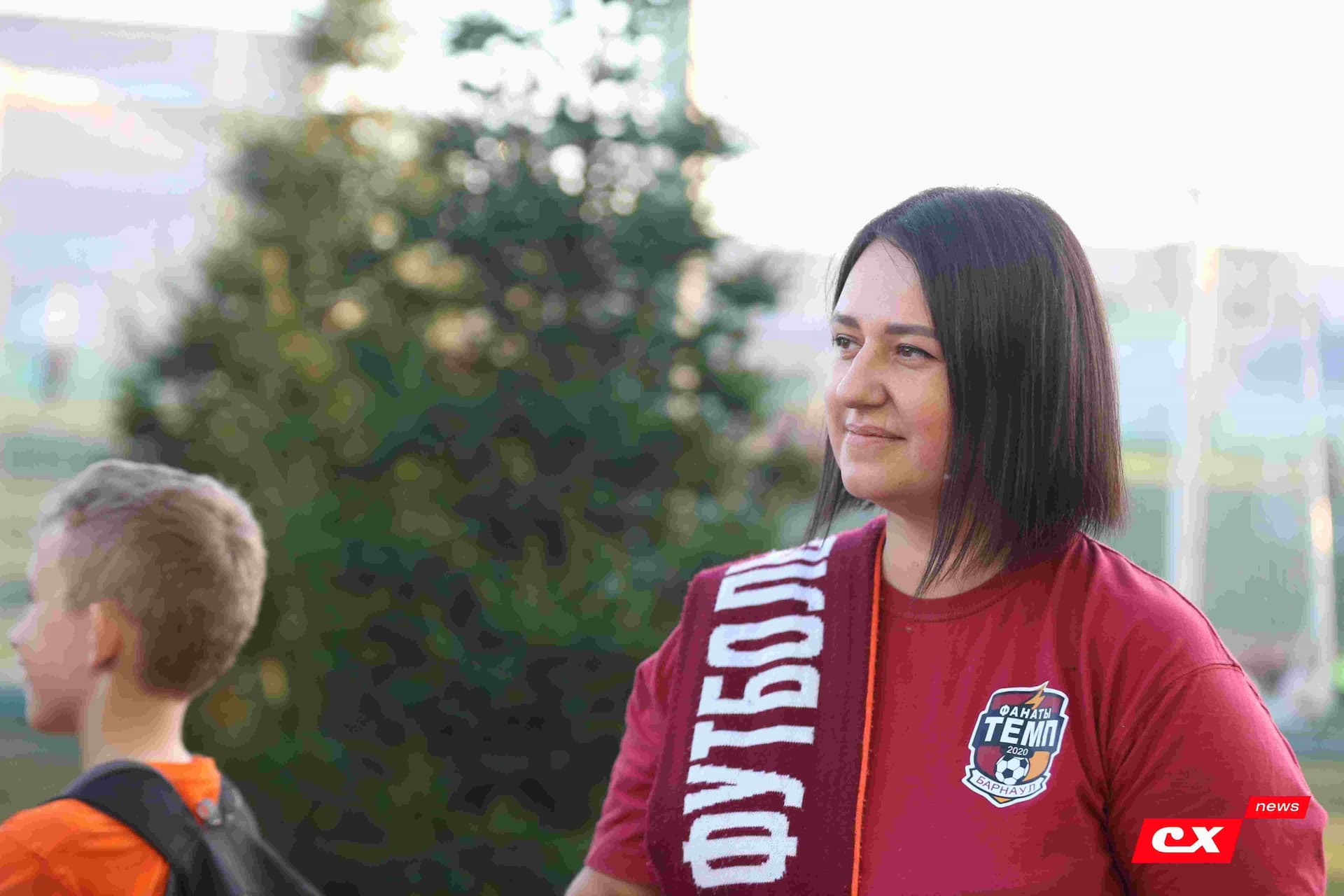 «Темп» 1:1 «КДВ». Третья лига. 26.09.2025. Владимир Мартынов («CX News») и Александр Чёрный («Алтайский спорт») — кадр 53