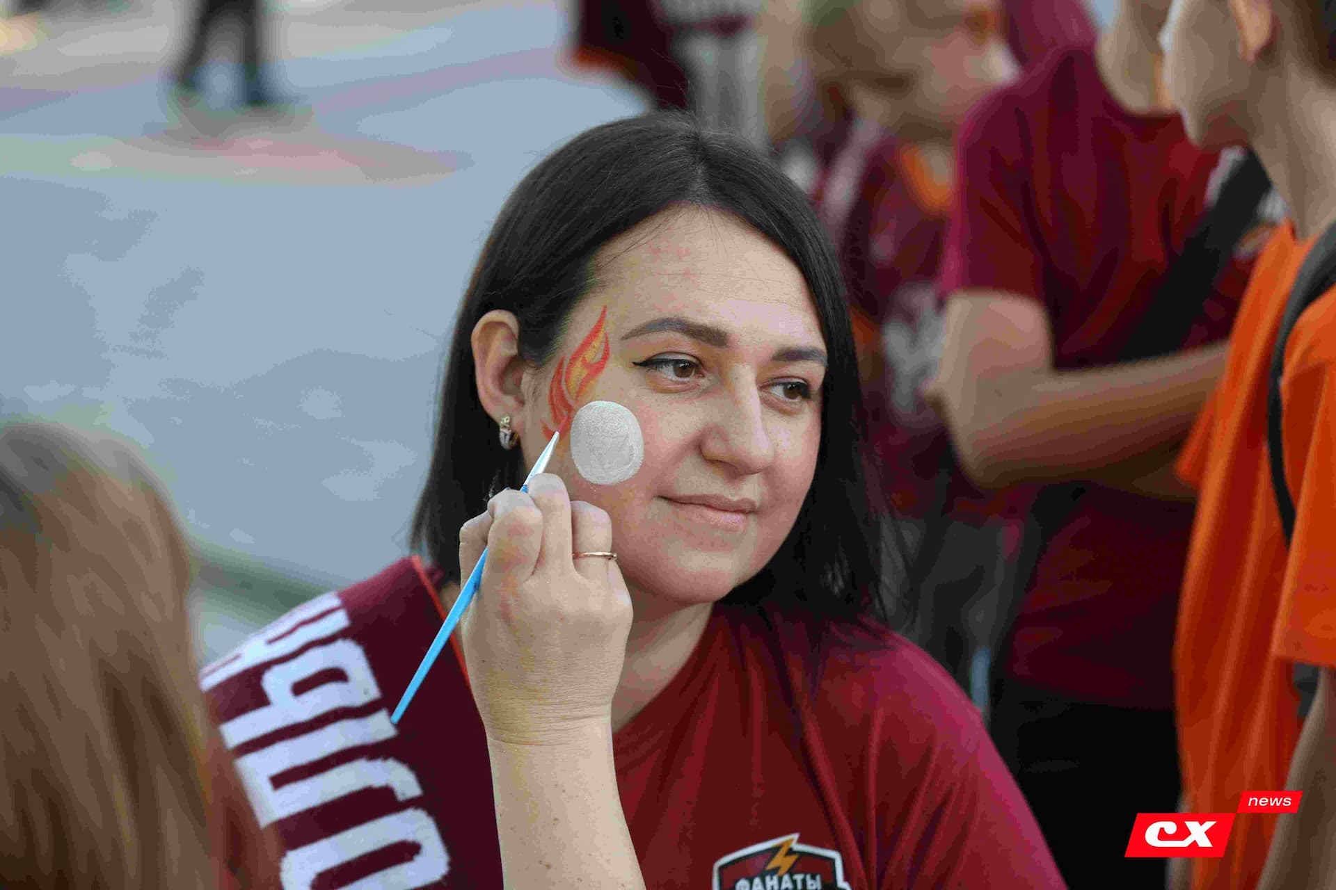 «Темп» 1:1 «КДВ». Третья лига. 26.09.2025. Владимир Мартынов («CX News») и Александр Чёрный («Алтайский спорт») — кадр 58