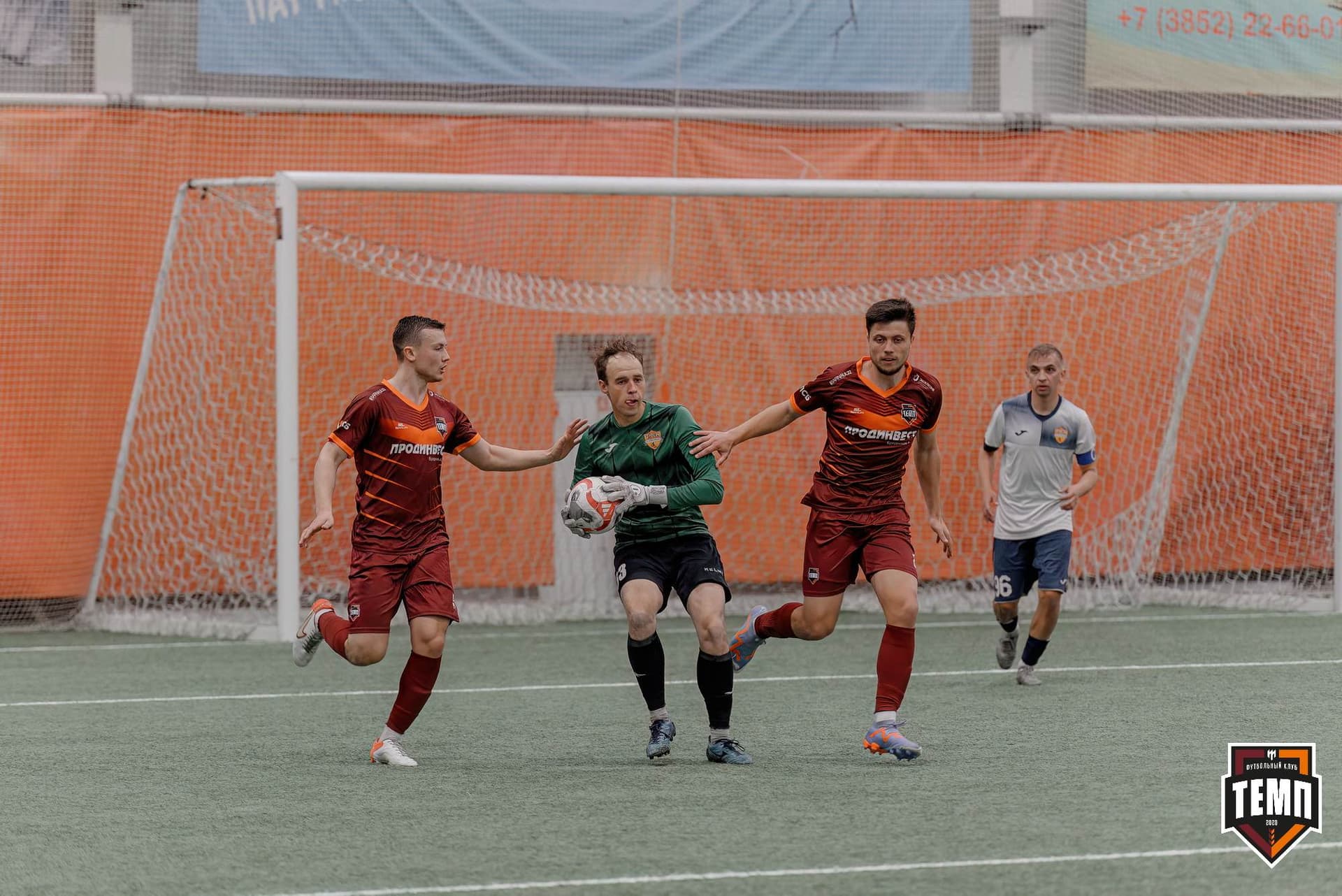 «Темп» 2:0 «Распадская». Третья лига. 04.05.2025 — кадр 204