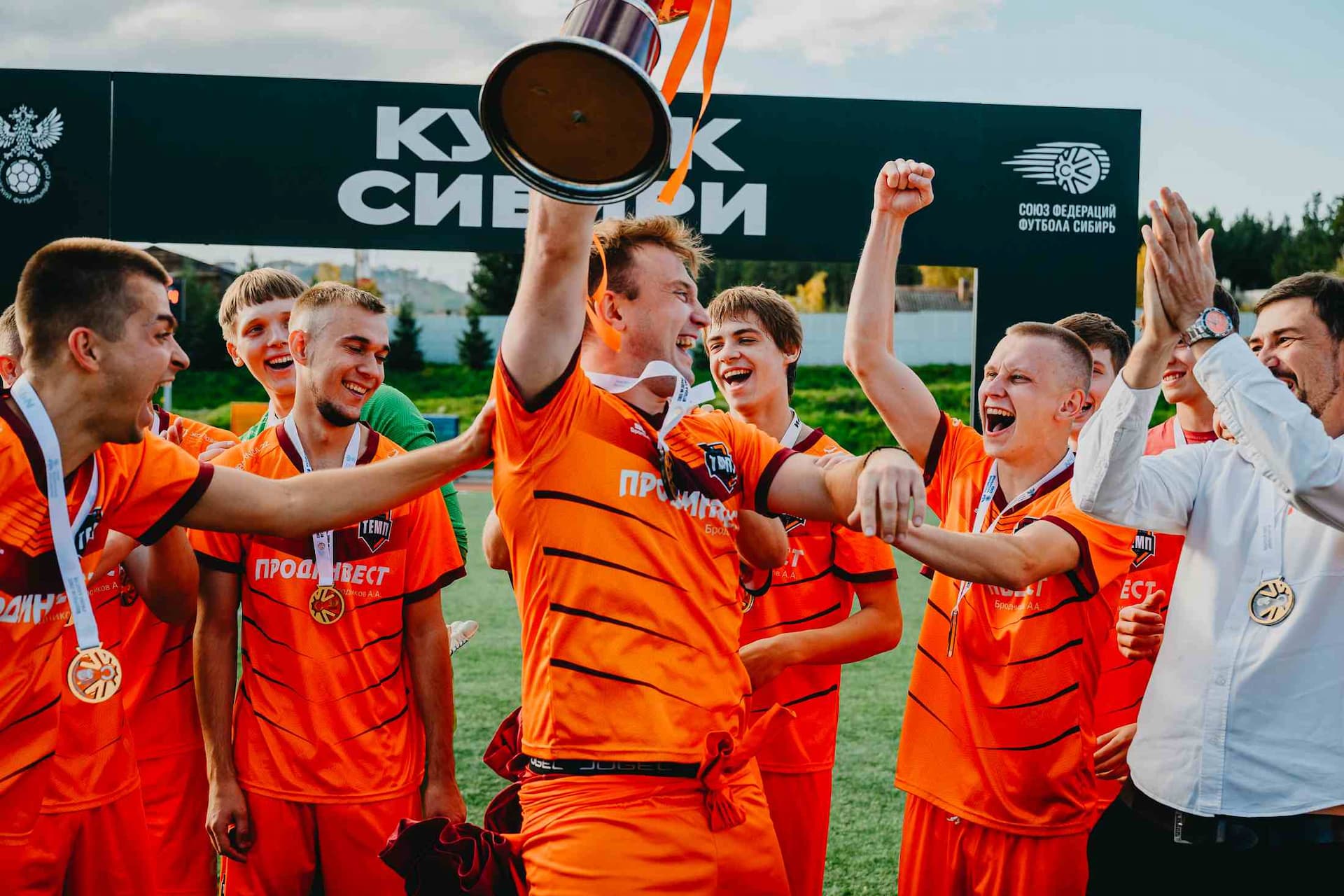 «Чита» 1:4 «Темп». Кубок Сибири. 20.09.2025. Дмитрий Поливода и Александр Чёрный — кадр 230