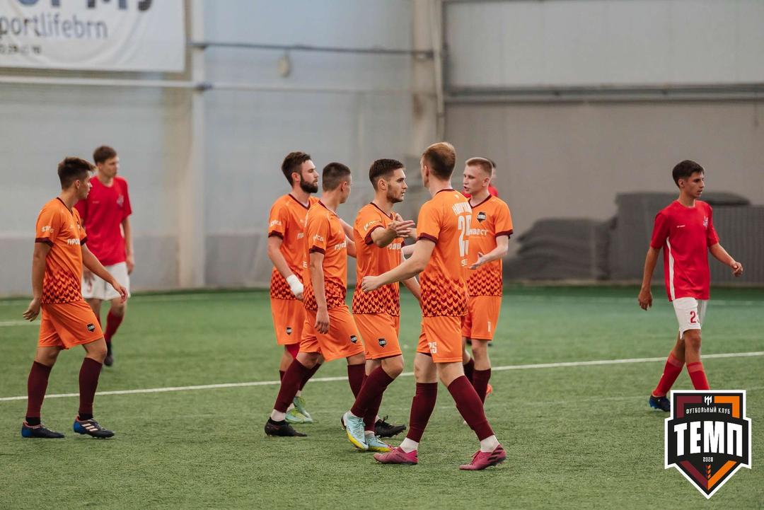 Выбираем лучший гол августа!