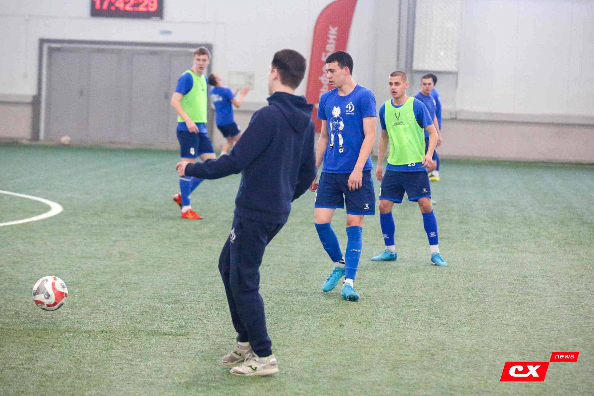 «Динамо-Барнаул-М» 1:1 (пен. 5-3) «Темп». Суперкубок Алтайского края. 29.03.2025. Авторы - Александр Чёрный («Алтайский спорт»), Владимир Мартынов («CX News») — кадр 57