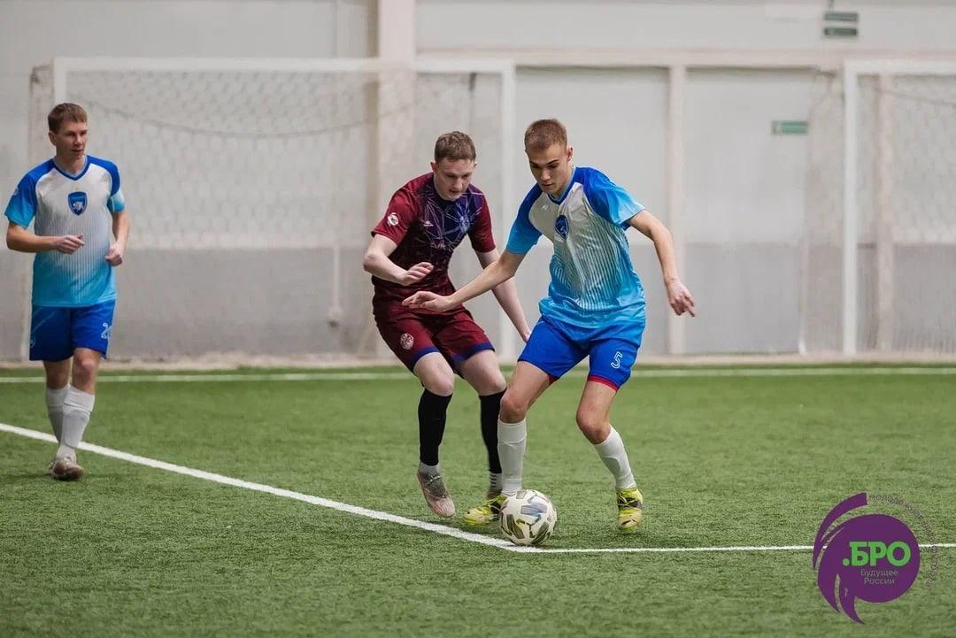 Как игроки ФК «Темп» выступили в восьмом туре «Лиги .БРО».