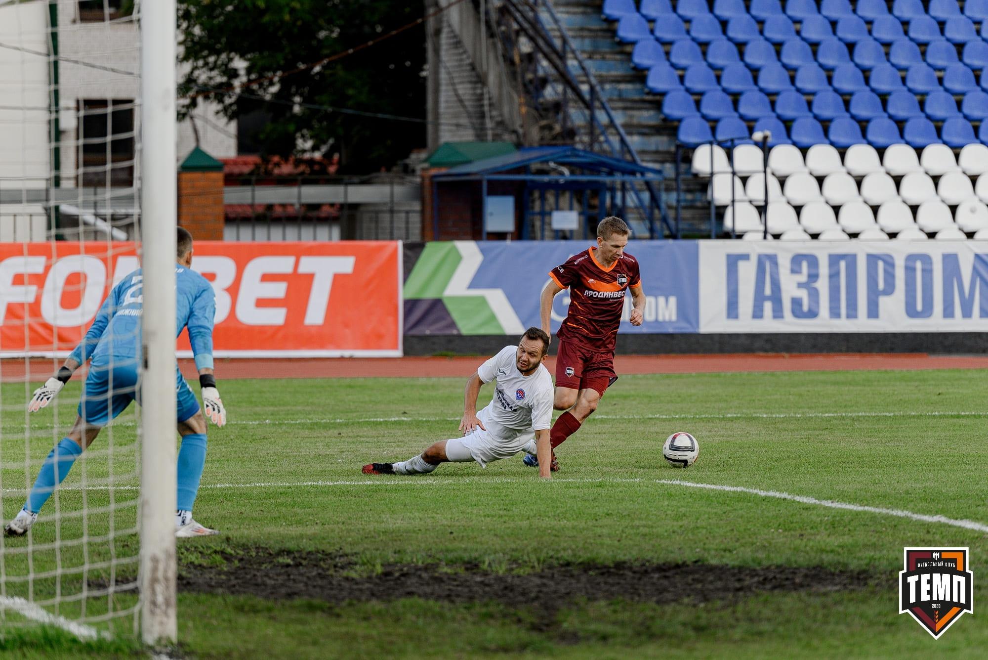 Владимир Завьялов забил самый красивый гол августа!