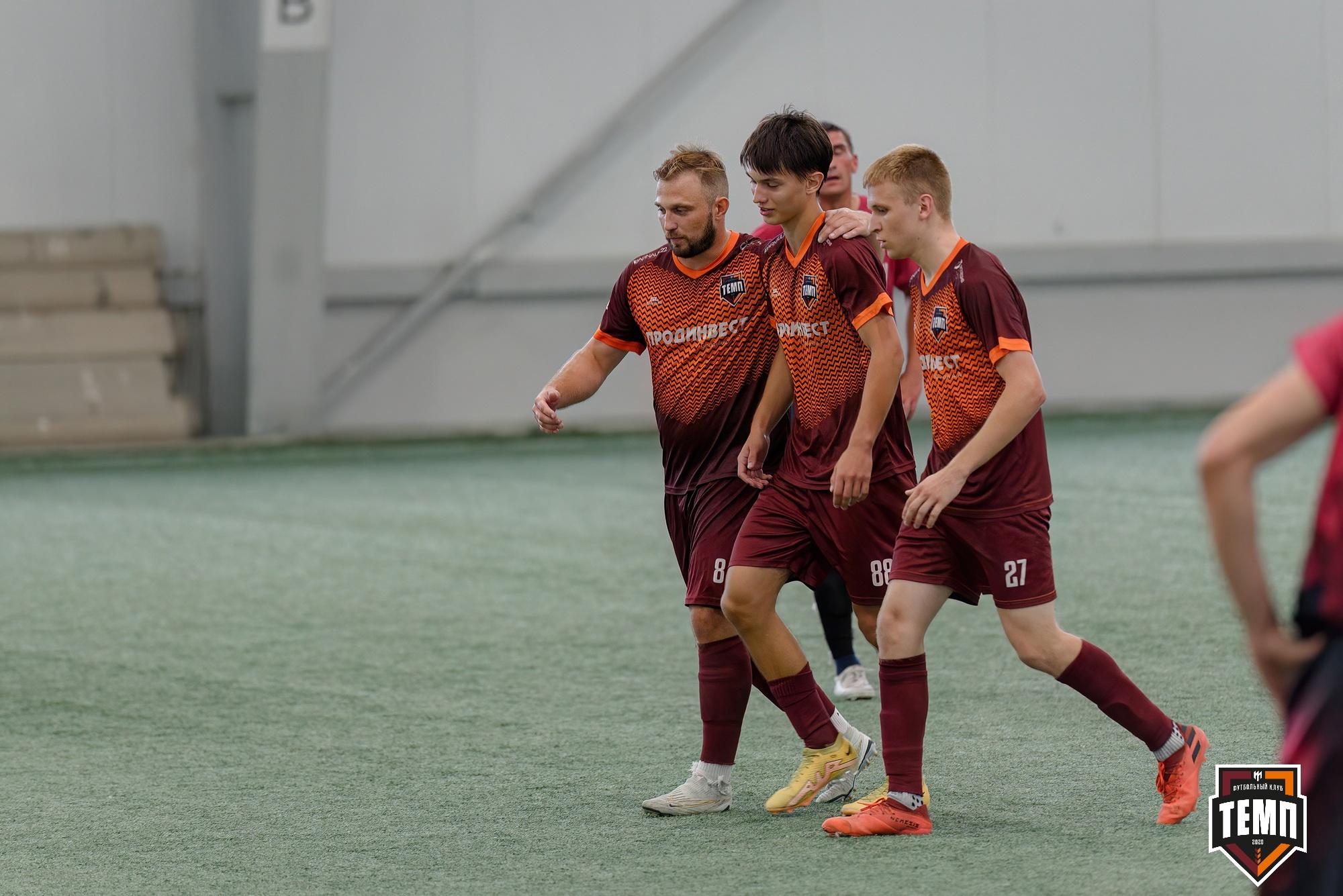 Выбираем лучшего игрока августа!